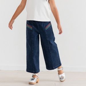 Hanna Andersson Rainbow Embroidered Culottes Size 8